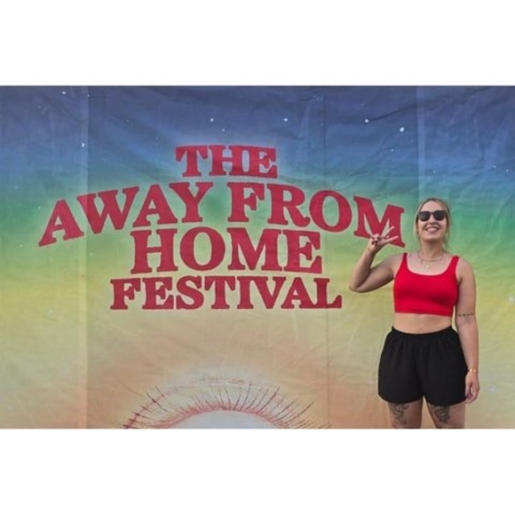 Meet your Posher, Sabrina - Picture 1 of 1